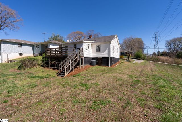 206 Cardinal Drive, Taylors, SC 29687