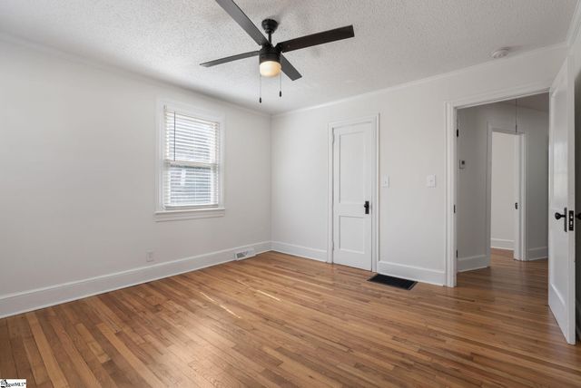 206 Cardinal Drive, Taylors, SC 29687