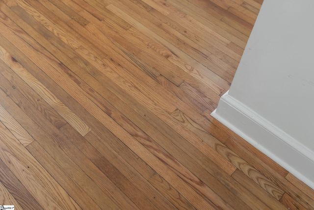 206 Cardinal Drive, Taylors, SC 29687