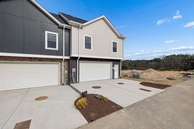 157 Crockett Hills Lane, Ashland City, TN 37015