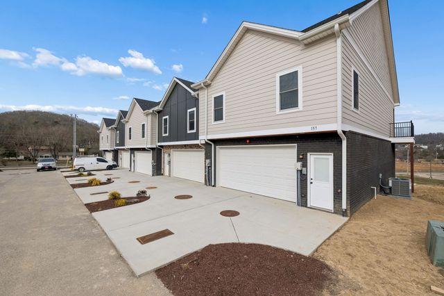 157 Crockett Hills Lane, Ashland City, TN 37015