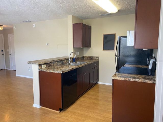 2592 GRASSY POINT DRIVE 200, Lake Mary, FL 32746