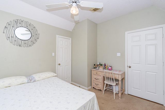 808 Manor Drive, Angleton, TX 77515