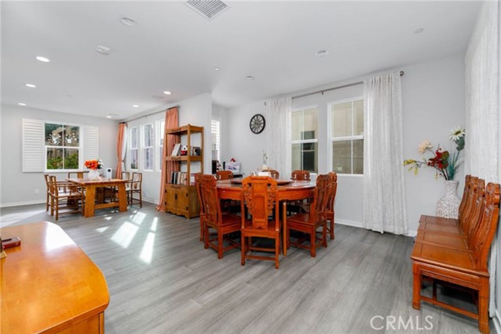 5 Hideaway, Mission Viejo, CA 92692