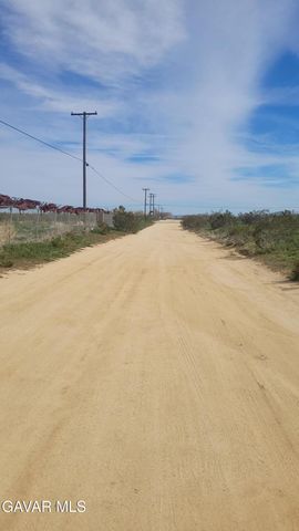 Gibbs Avenue Avenue, Mojave, CA 93501