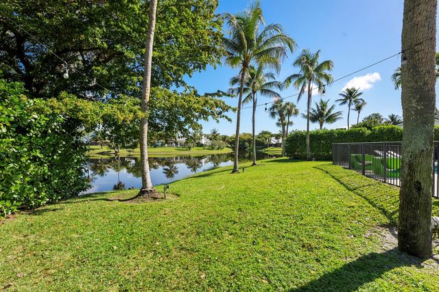 2245 SW 16th Place, Boca Raton, FL 33486