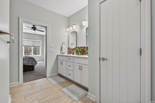 14810 Old Timber Pass, Fort Wayne, IN 46845