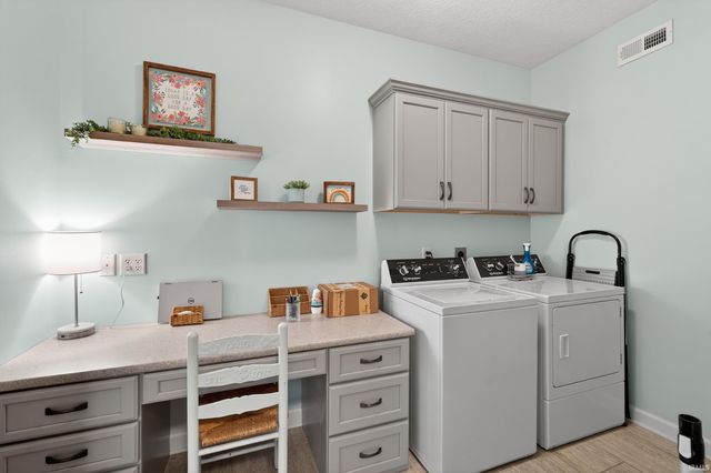 14810 Old Timber Pass, Fort Wayne, IN 46845