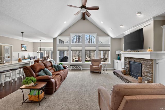 14810 Old Timber Pass, Fort Wayne, IN 46845