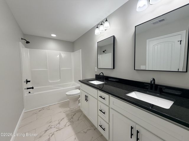 1460 Tucker Dr, Bardstown, KY 40004