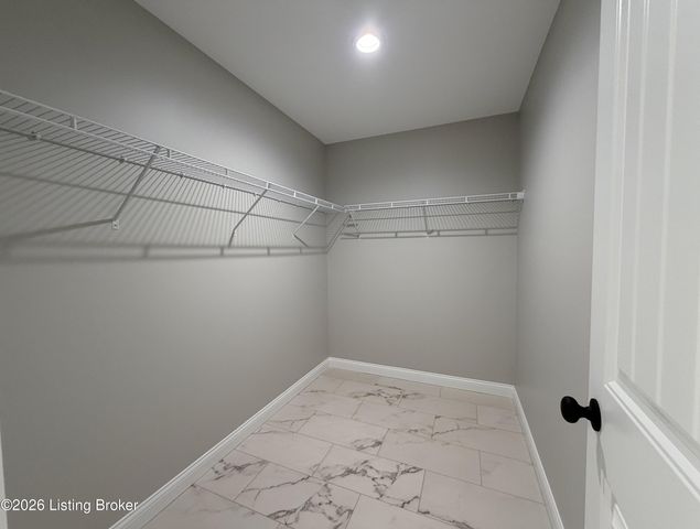 1460 Tucker Dr, Bardstown, KY 40004