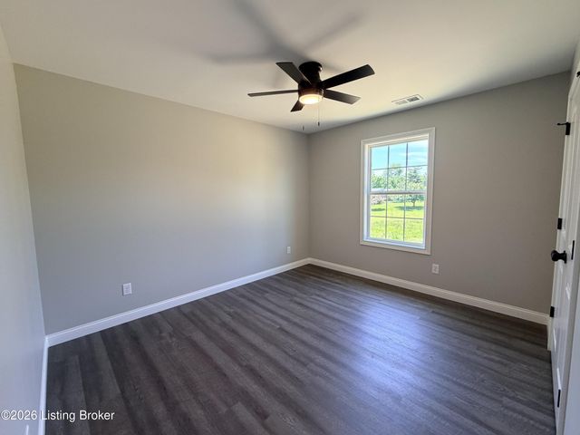 1460 Tucker Dr, Bardstown, KY 40004
