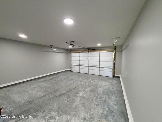 1460 Tucker Dr, Bardstown, KY 40004