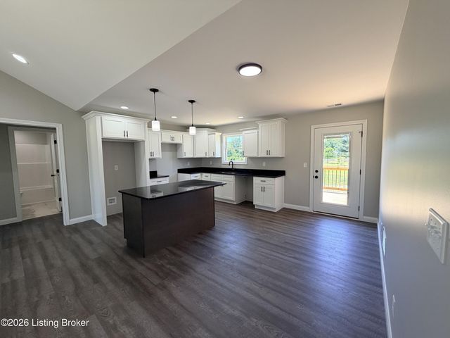 1460 Tucker Dr, Bardstown, KY 40004