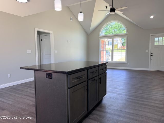 1460 Tucker Dr, Bardstown, KY 40004