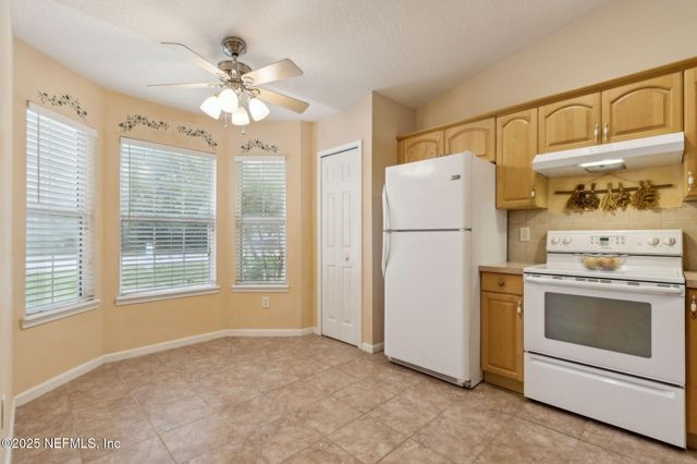1316 BONAVENTURE Avenue, Green Cove Springs, FL 32043