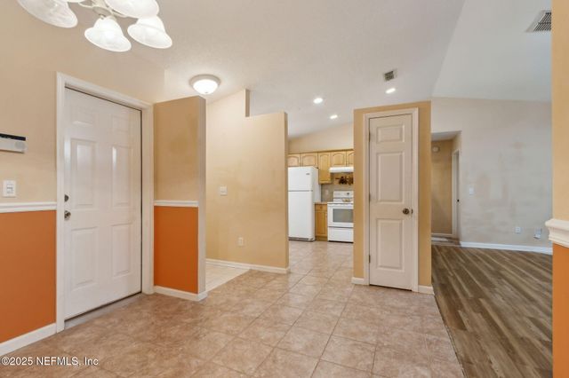 1316 BONAVENTURE Avenue, Green Cove Springs, FL 32043