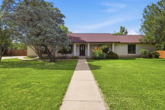 3804 Oak Meadow DR, Round Rock, TX 78681