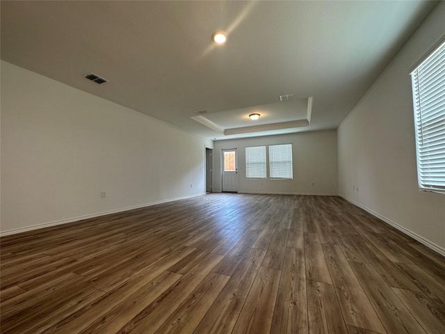 2533 Creekbend Lane, Denton, TX 76208