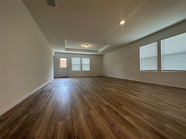 2533 Creekbend Lane, Denton, TX 76208