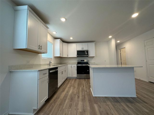 2533 Creekbend Lane, Denton, TX 76208