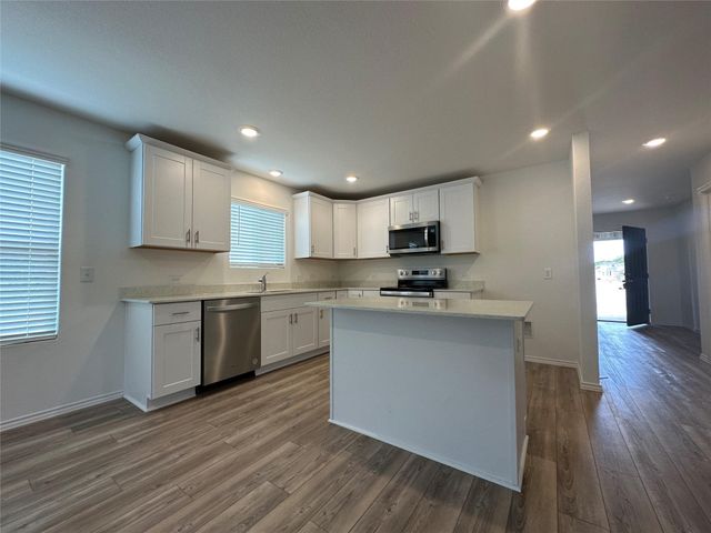 2533 Creekbend Lane, Denton, TX 76208