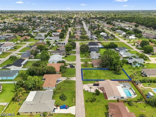 1221 SE 23rd AVE, Cape Coral, FL 33990