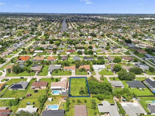 1221 SE 23rd AVE, Cape Coral, FL 33990
