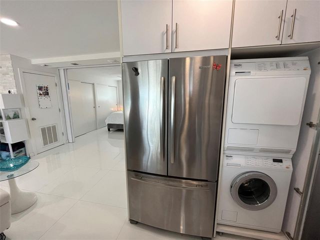 310 S Broadwalk 3b, Hollywood, FL 33019
