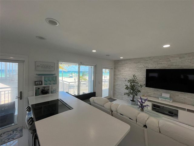 310 S Broadwalk 3b, Hollywood, FL 33019