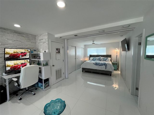 310 S Broadwalk 3b, Hollywood, FL 33019
