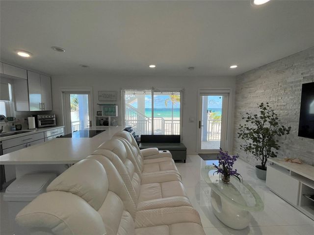 310 S Broadwalk 3b, Hollywood, FL 33019