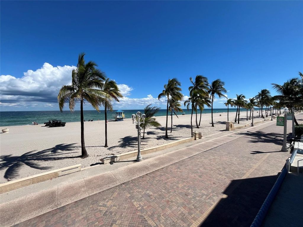 310 S Broadwalk 3b, Hollywood, FL 33019