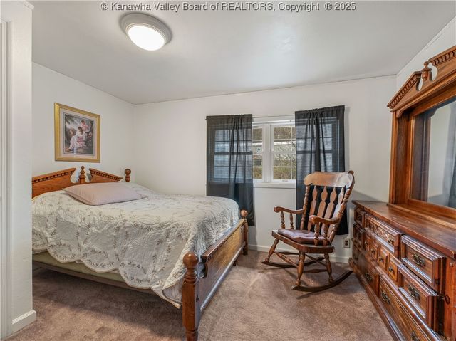 118 Maroney Lane, Belle, WV 25015