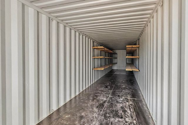 2215 TAPIA Boulevard SW, Albuquerque, NM 87105