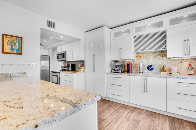 2500 E Las Olas Boulevard 408, Fort Lauderdale, FL 33301
