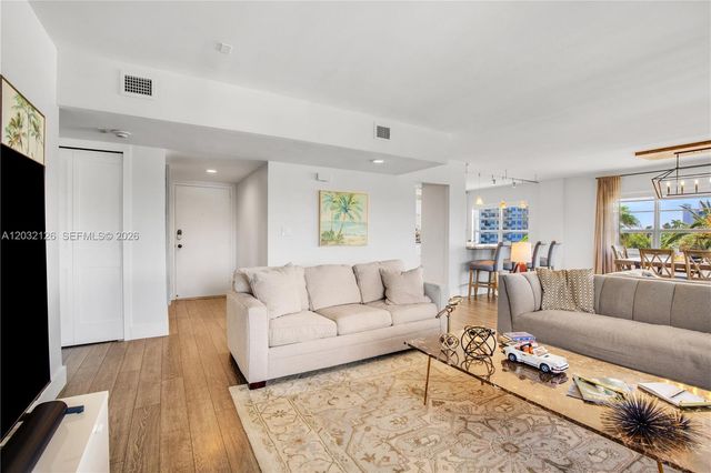 2500 E Las Olas Boulevard 408, Fort Lauderdale, FL 33301