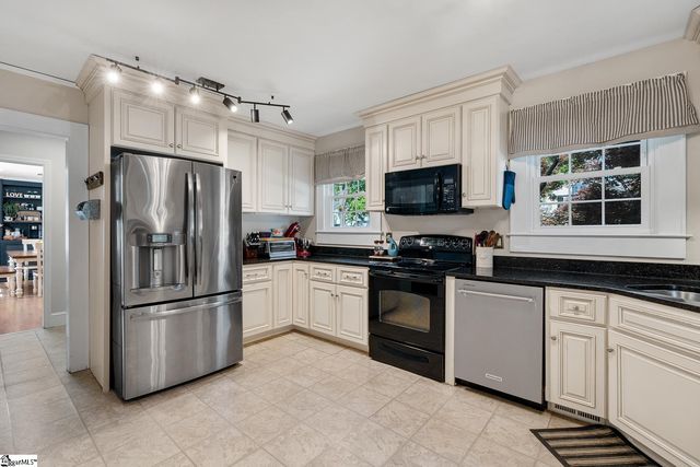 2615 E North Avenue, Anderson, SC 29625
