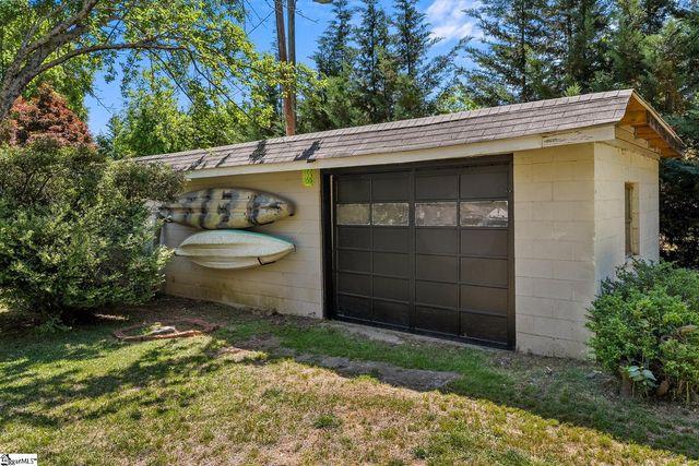 2615 E North Avenue, Anderson, SC 29625