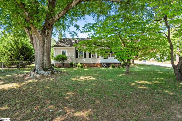 2615 E North Avenue, Anderson, SC 29625