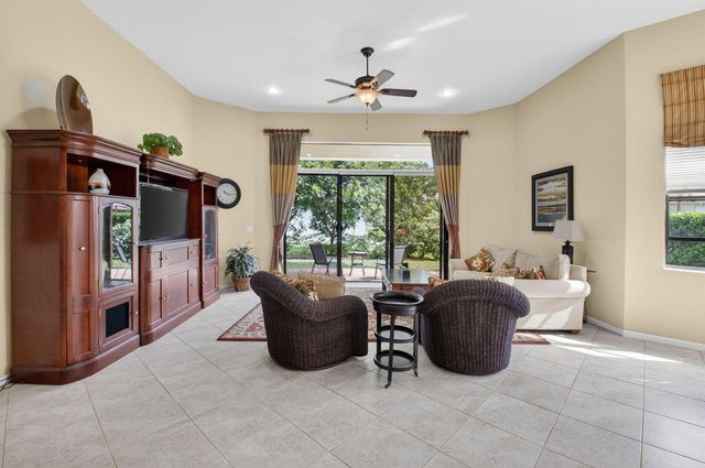9571 Isles Cay Drive, Delray Beach, FL 33446