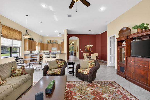 9571 Isles Cay Drive, Delray Beach, FL 33446