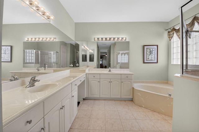 9571 Isles Cay Drive, Delray Beach, FL 33446