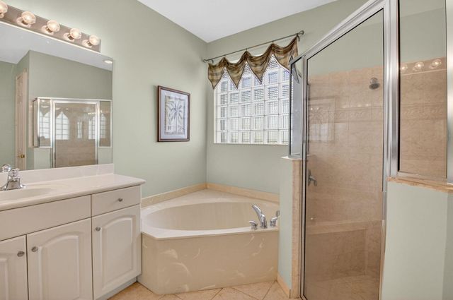 9571 Isles Cay Drive, Delray Beach, FL 33446