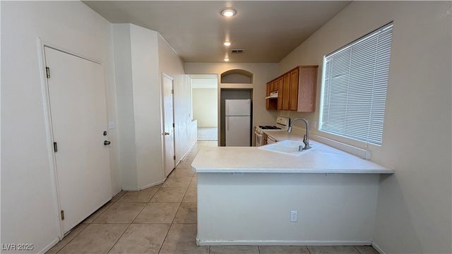 10533 EARLY HEIGHTS Court, Las Vegas, NV 89129