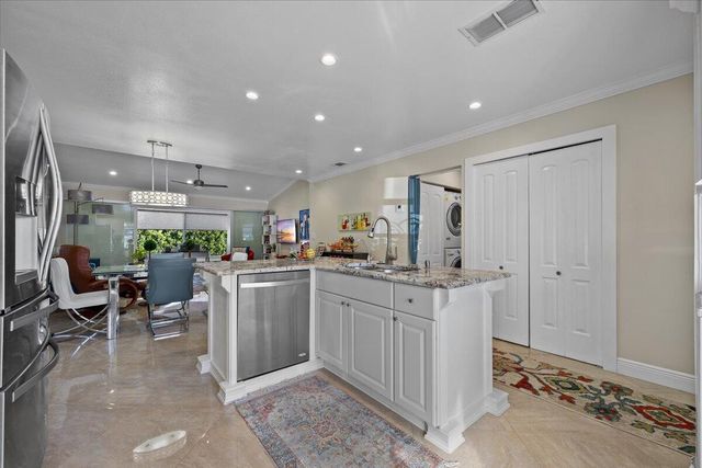 102 Doe Trail, Jupiter, FL 33458