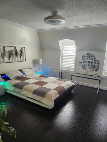 2675 Marilee Lane Lane, Houston, TX 77057