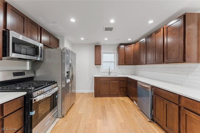 23815 Woodway Road, Beachwood, OH 44122