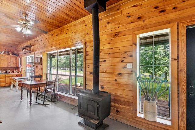 1036 Private Road 8905, Canton, TX 75103