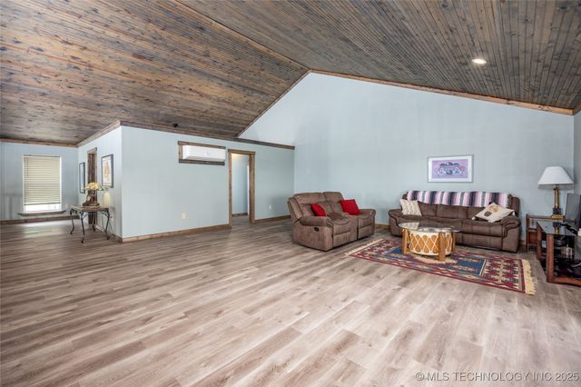 3633 Sawmill, Caddo, OK 74729